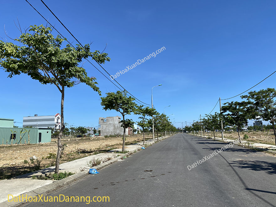 Bán đất Nam Hoà Xuân -  3 lô liền kề đường 10,5m