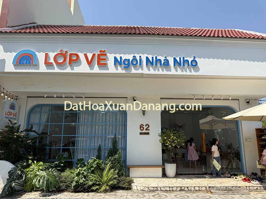 lop-ve-ngoi-nha-nho-hoa-xuan-da-nang-ava.jpg